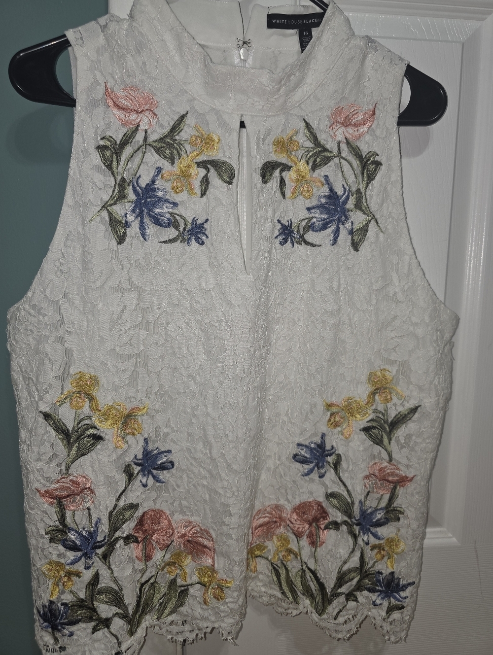 White House Black Market White Floral Lace Embroidered Sleeveless Top